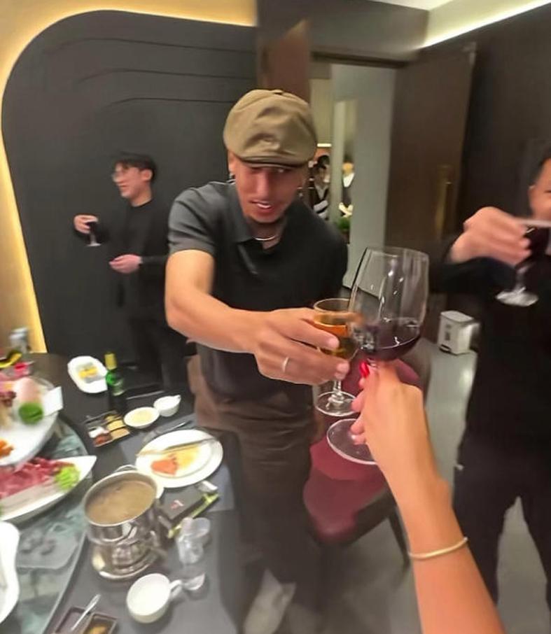博鱼电竞官方网站-没二雷泰山进攻瘫痪了！小德算中规中矩？那王彤郑铮李源一算啥？